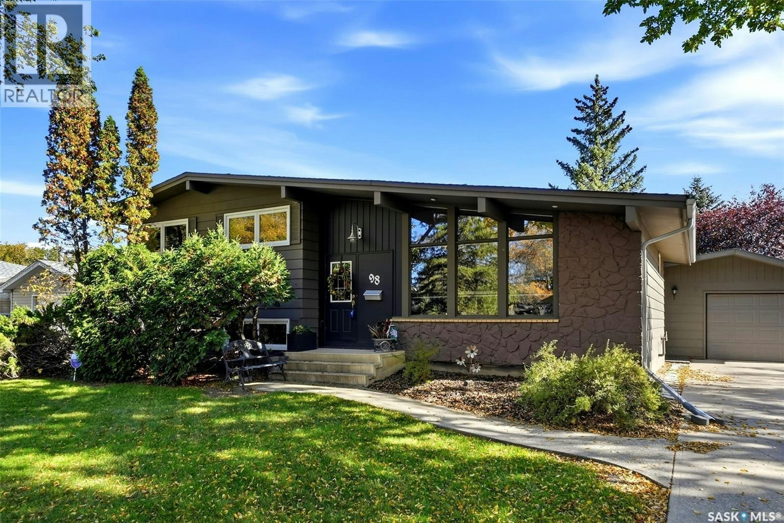 98 Hudson Drive, Regina, SK, S4S 2W8