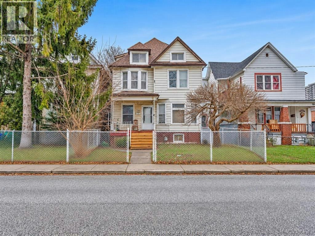 780 Dougall, Windsor, ON, N9A 4P8