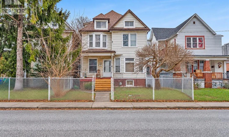 780 Dougall
