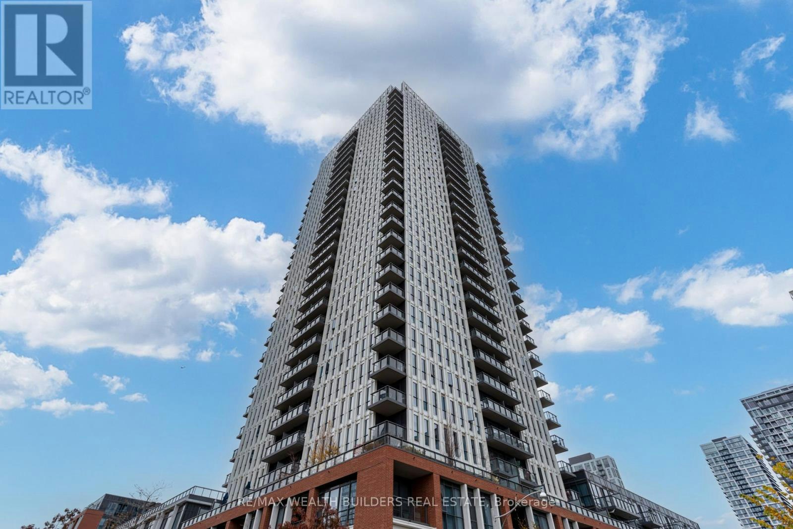 606-55 Regent Park Boulevard, Toronto, ON, M5A 3H6 - 3