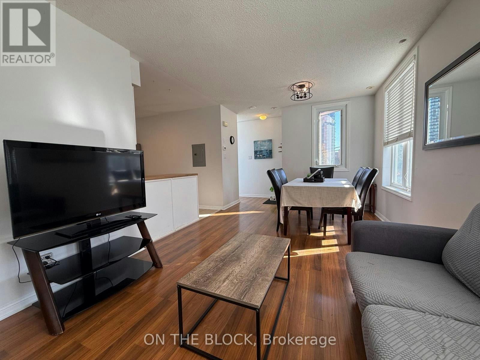 223-28 Douro Street, Toronto, ON, M6K 3M4 - 5