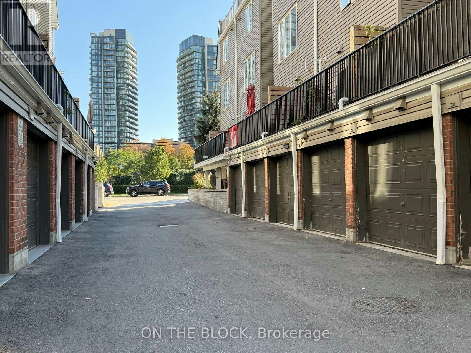 223-28 Douro Street, Toronto, ON, M6K 3M4 - 37