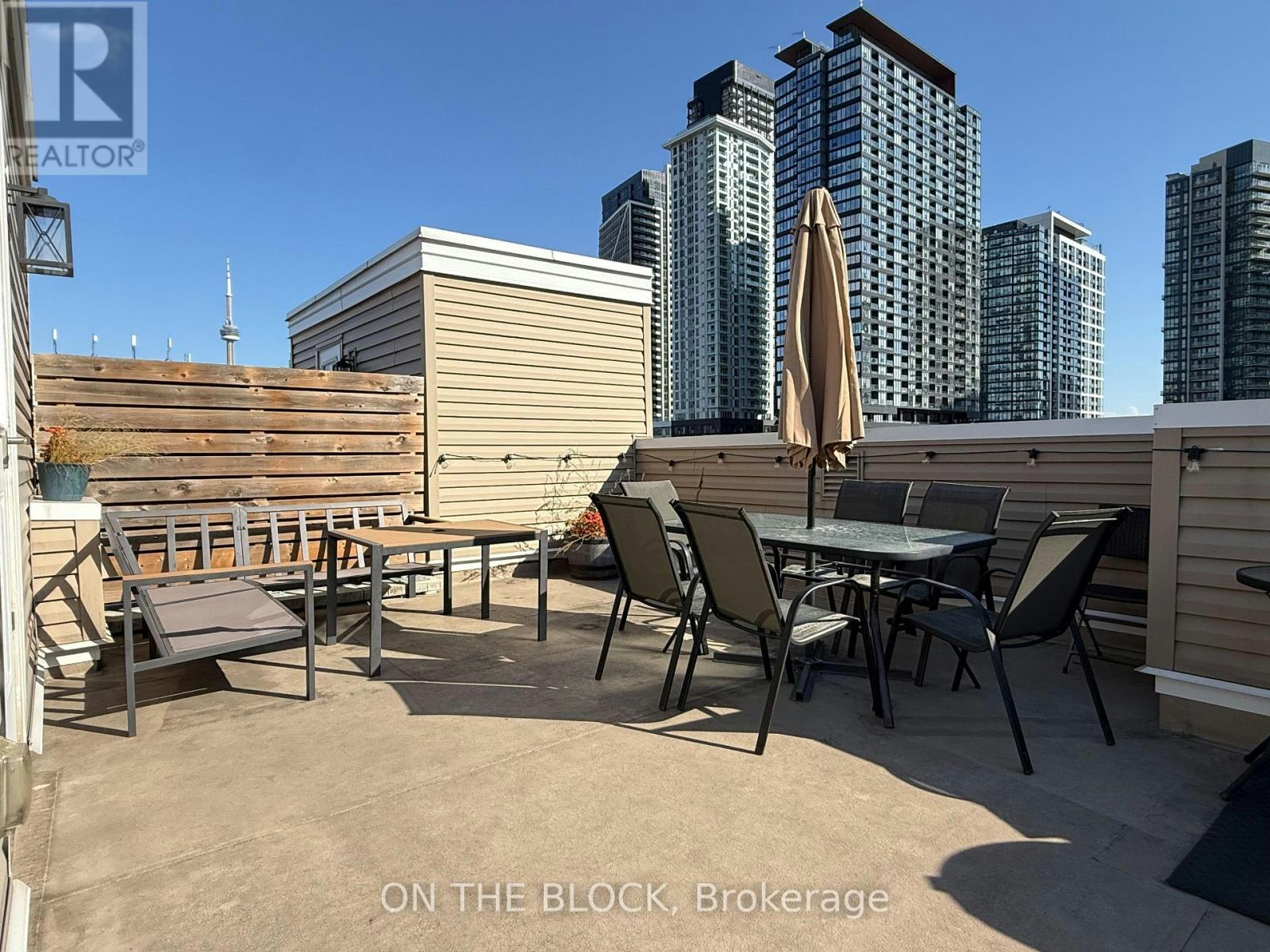 223-28 Douro Street, Toronto, ON, M6K 3M4 - 32