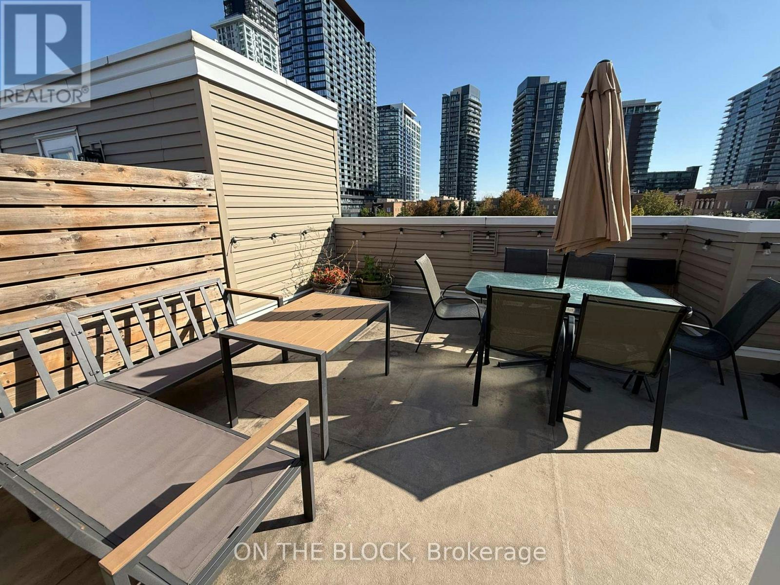 223-28 Douro Street, Toronto, ON, M6K 3M4 - 24