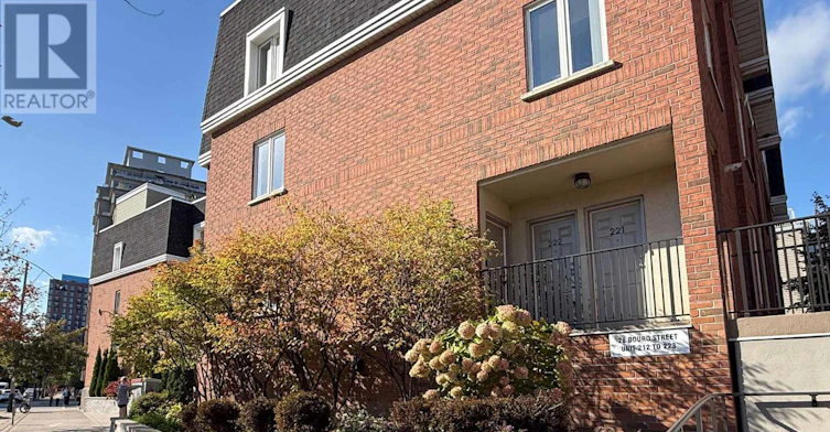 223-28 Douro Street, Toronto, ON, M6K 3M4 - 33