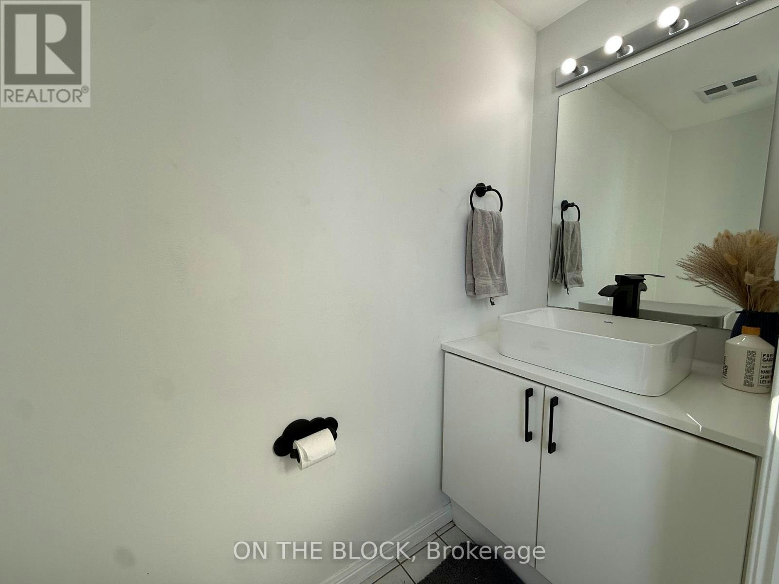 223-28 Douro Street, Toronto, ON, M6K 3M4 - 12