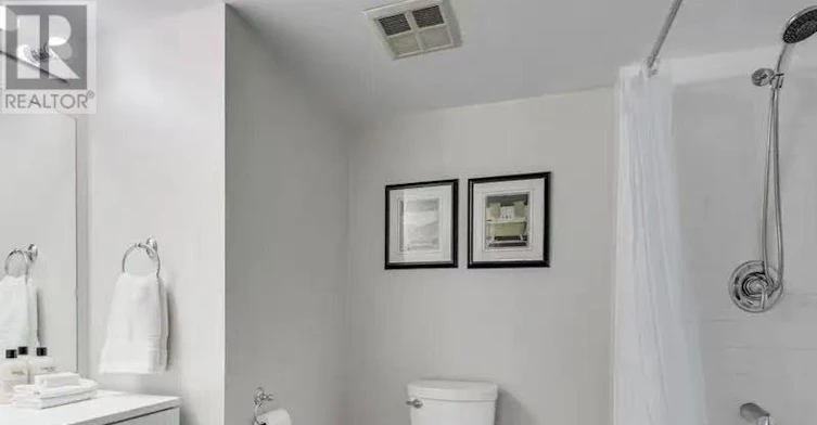 602 Master Bedroom 456 College Street, Toronto, ON, M6G 4A3 - 3