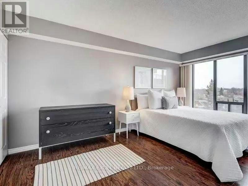 602 Master Bedroom 456 College Street, Toronto, ON, M6G 4A3 - 2