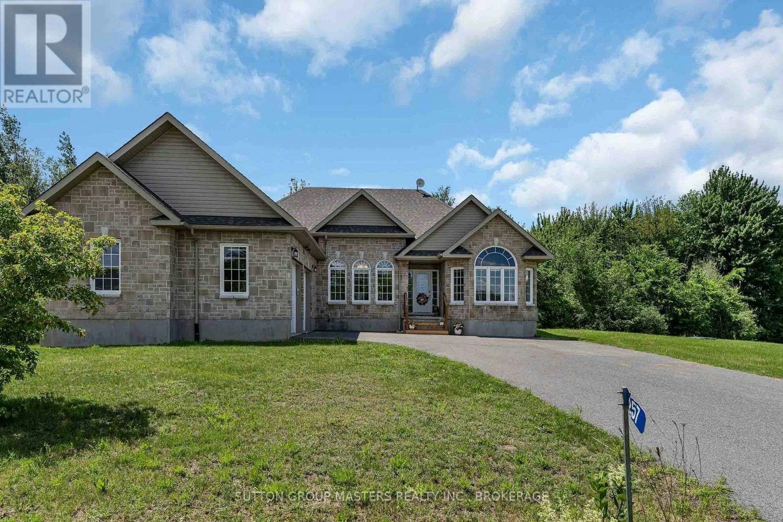 257 Starlight Place, Ottawa, ON, K0A 1B0