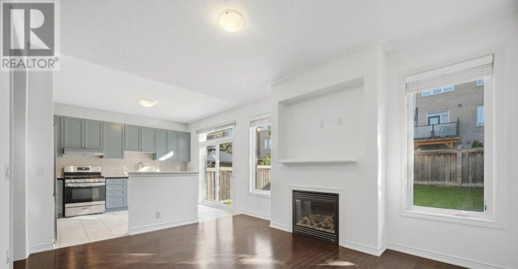 11 Lady Gwillim Avenue, East Gwillimbury, ON, L9N 0B3 - 15