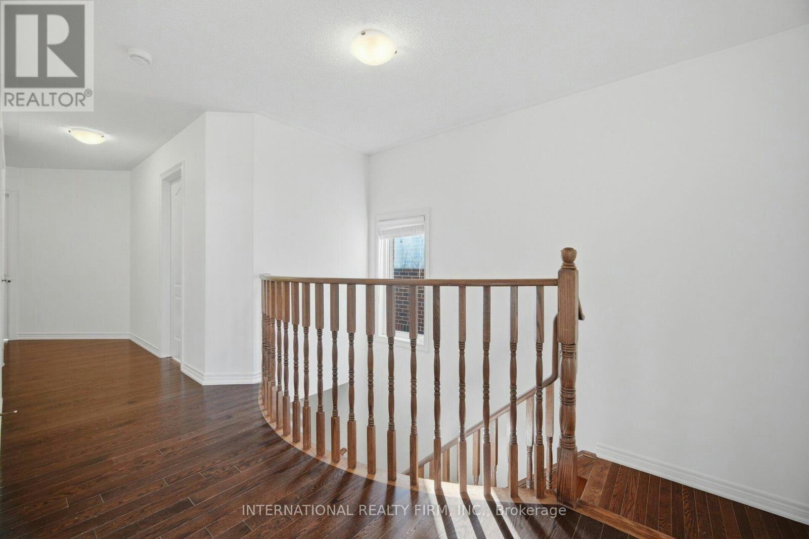 11 Lady Gwillim Avenue, East Gwillimbury, ON, L9N 0B3 - 17