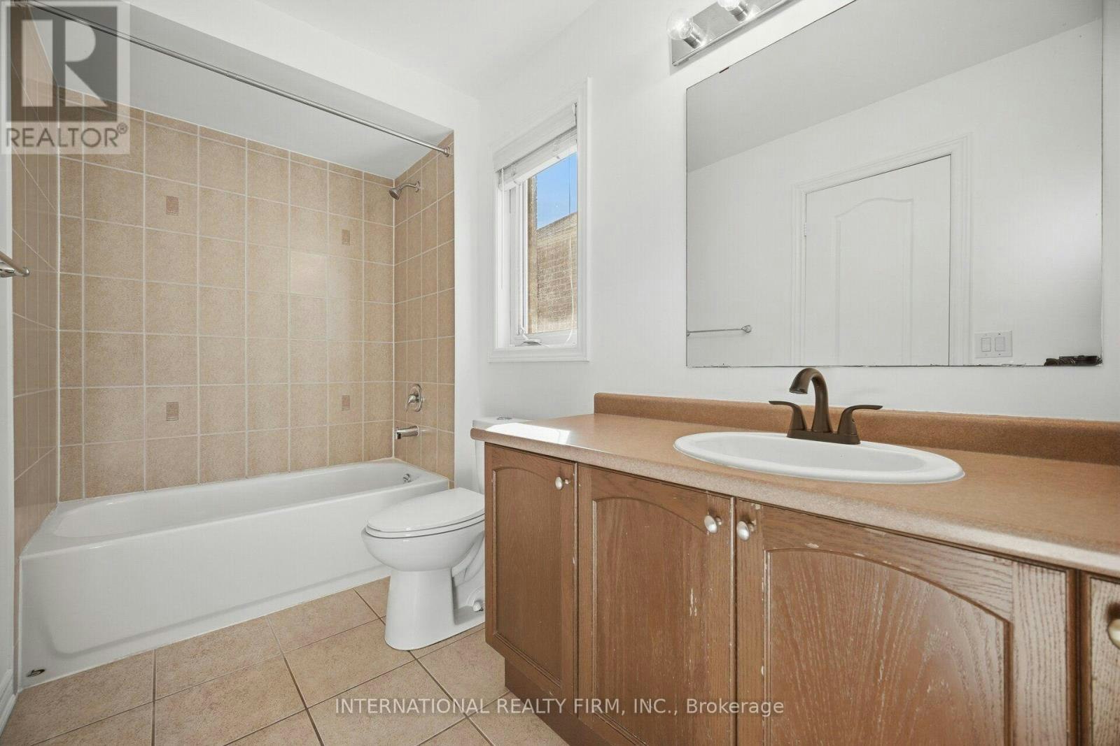 11 Lady Gwillim Avenue, East Gwillimbury, ON, L9N 0B3 - 30