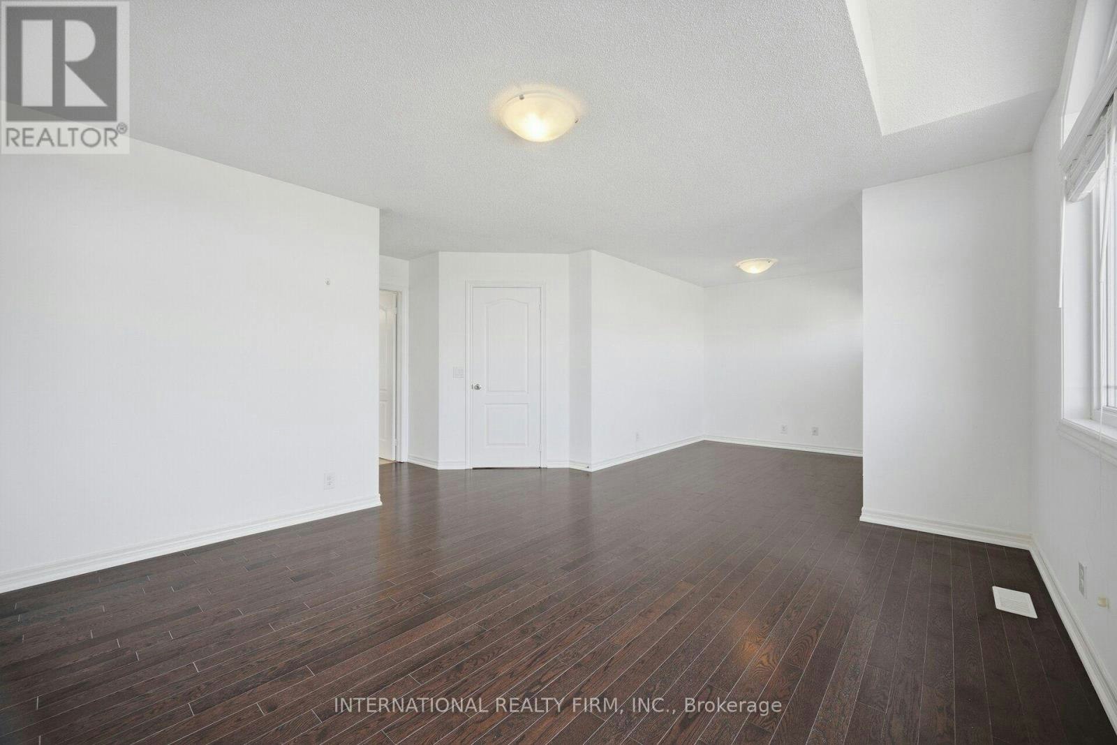 11 Lady Gwillim Avenue, East Gwillimbury, ON, L9N 0B3 - 20