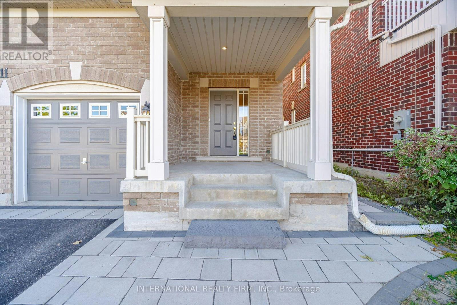 11 Lady Gwillim Avenue, East Gwillimbury, ON, L9N 0B3 - 6
