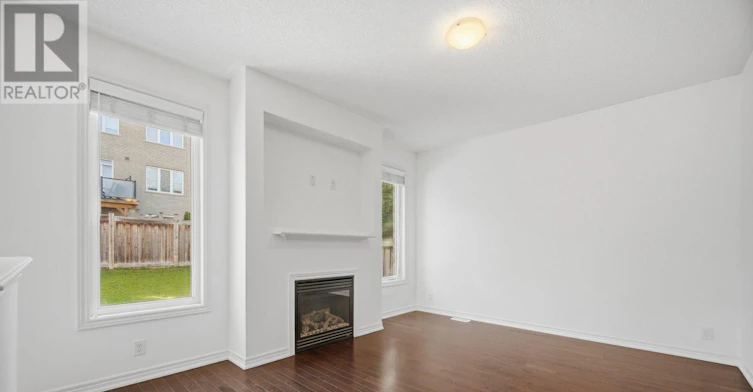 11 Lady Gwillim Avenue, East Gwillimbury, ON, L9N 0B3 - 14