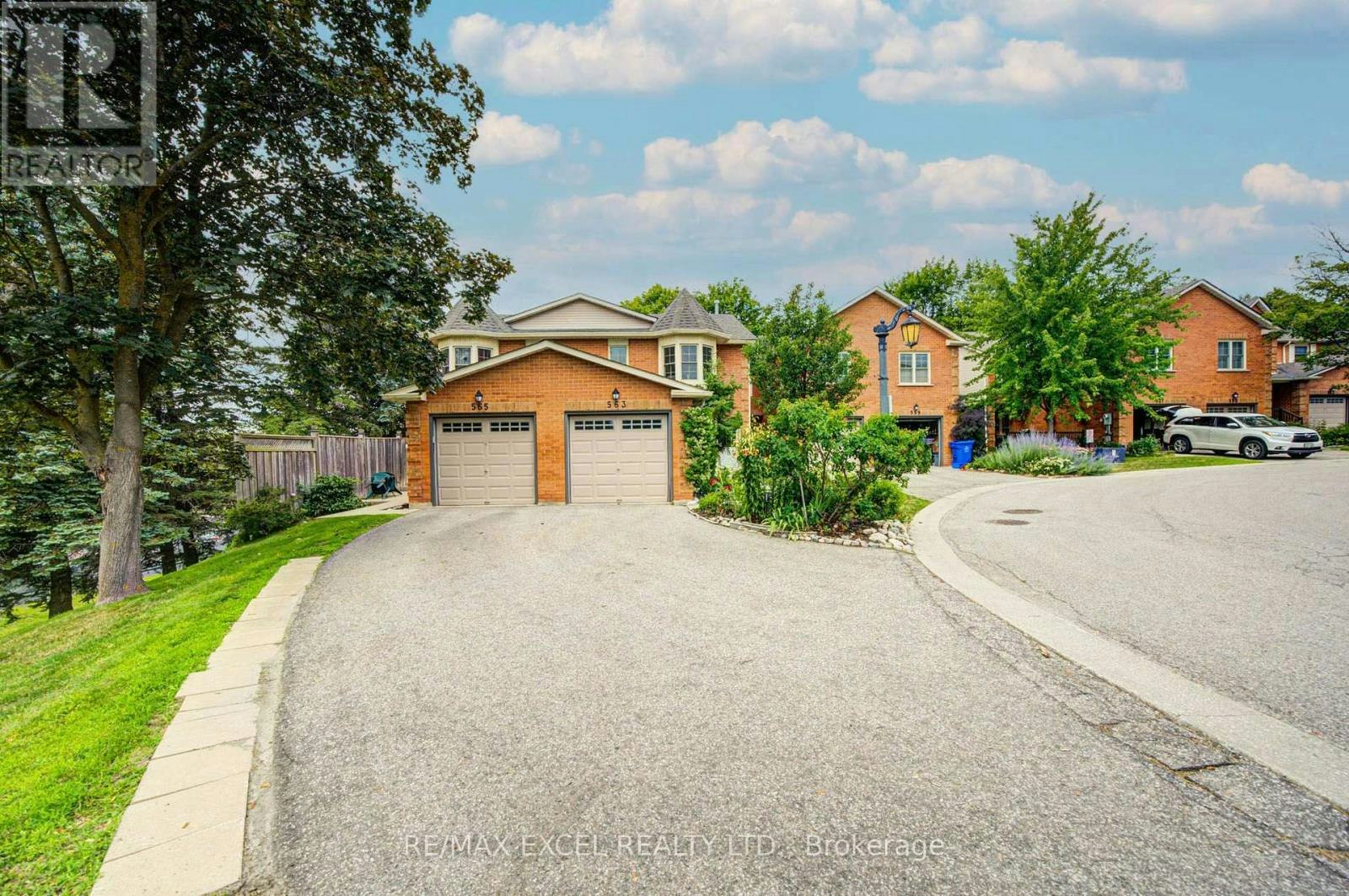 563 Tara Hill Circle, Aurora, ON, L4G 6G9