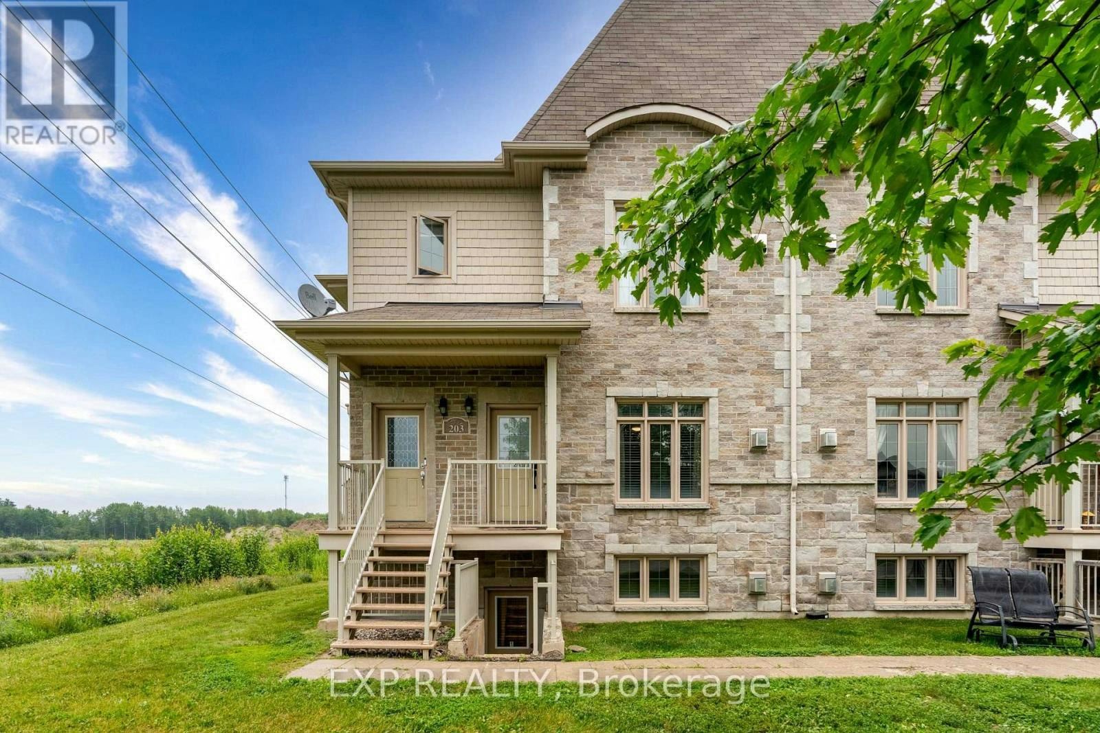 3-203 Bourdeau Boulevard, Limoges, ON, K0A 2M0