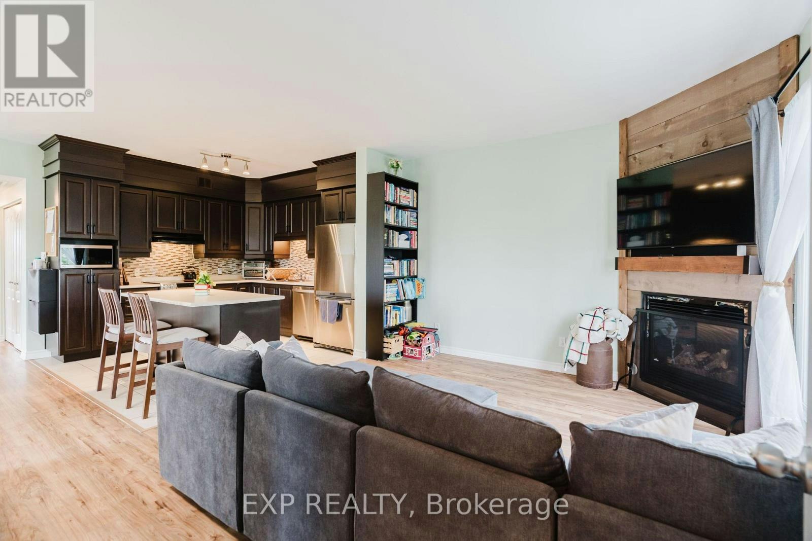 3-203 Bourdeau Boulevard, Limoges, ON, K0A 2M0 - 23
