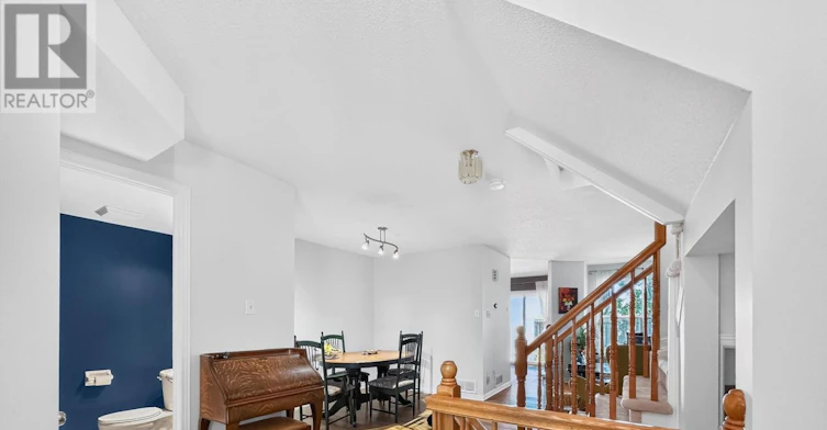 75 Silverlace Private, Ottawa, ON, K1T 3Z8 - 4