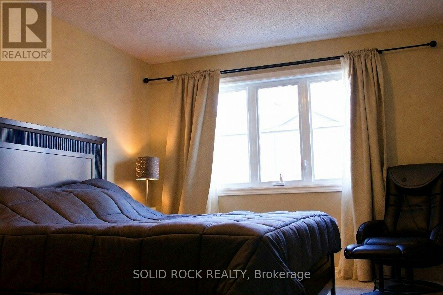 109 Mancini Way, Ottawa, ON, K2J 5X3 - 8