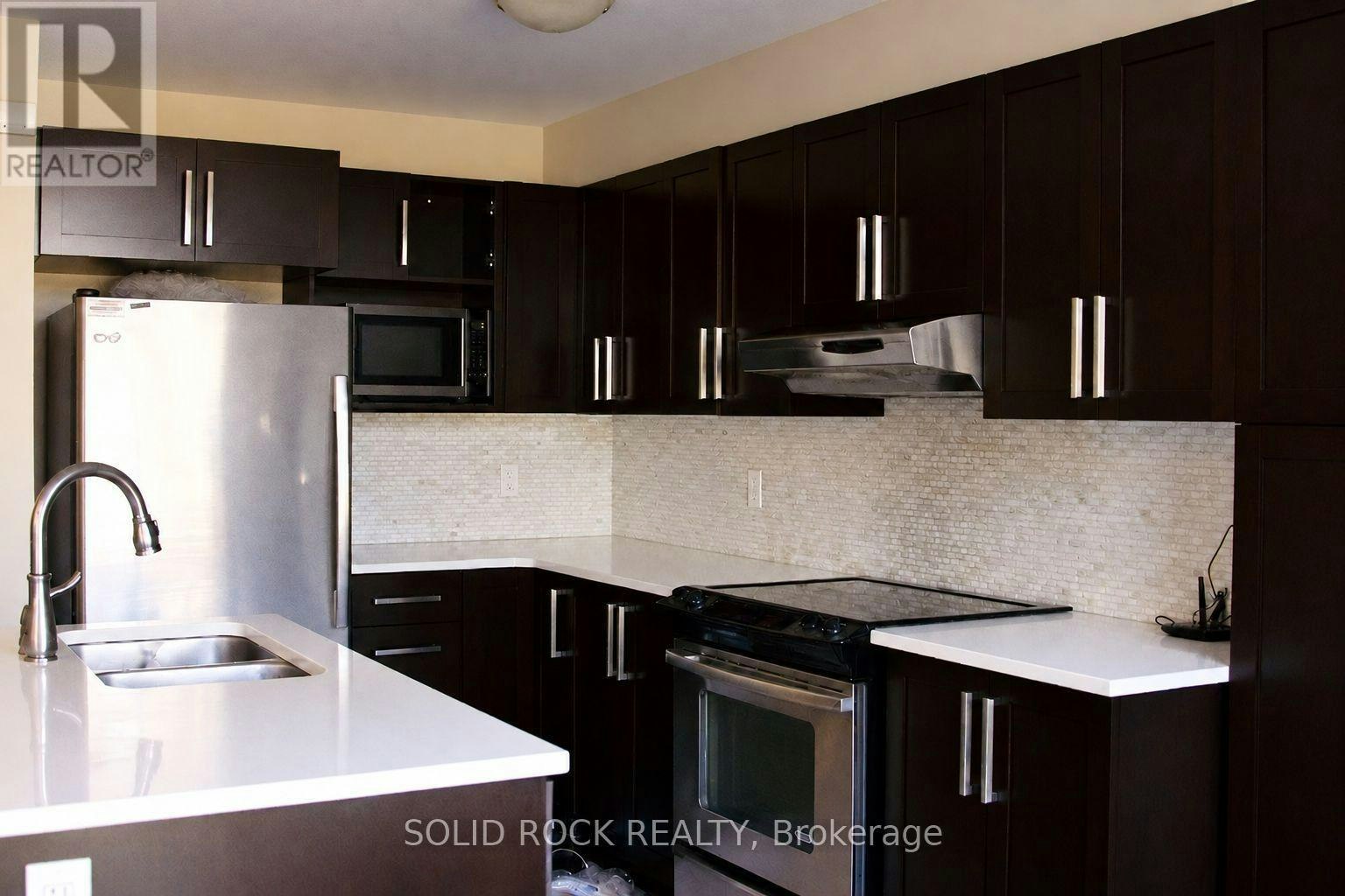 109 Mancini Way, Ottawa, ON, K2J 5X3 - 7