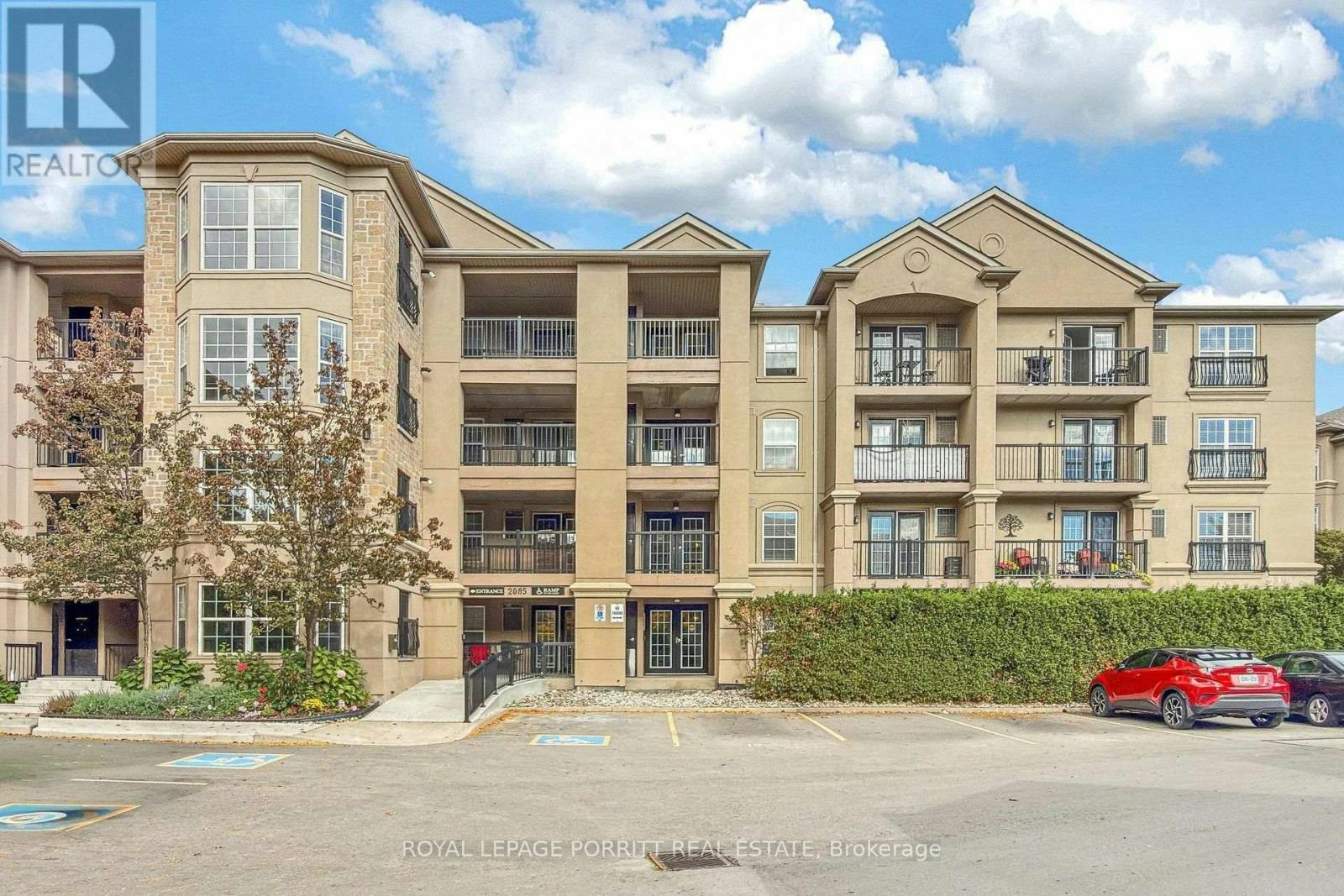 302-2085 Appleby Line, Burlington, ON, L7L 7H4 1