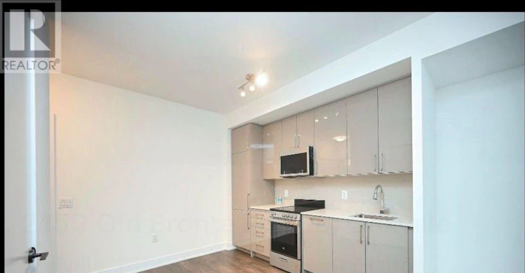 226-2450 Old Bronte Road, Oakville, ON, L6M 5P8 - 3