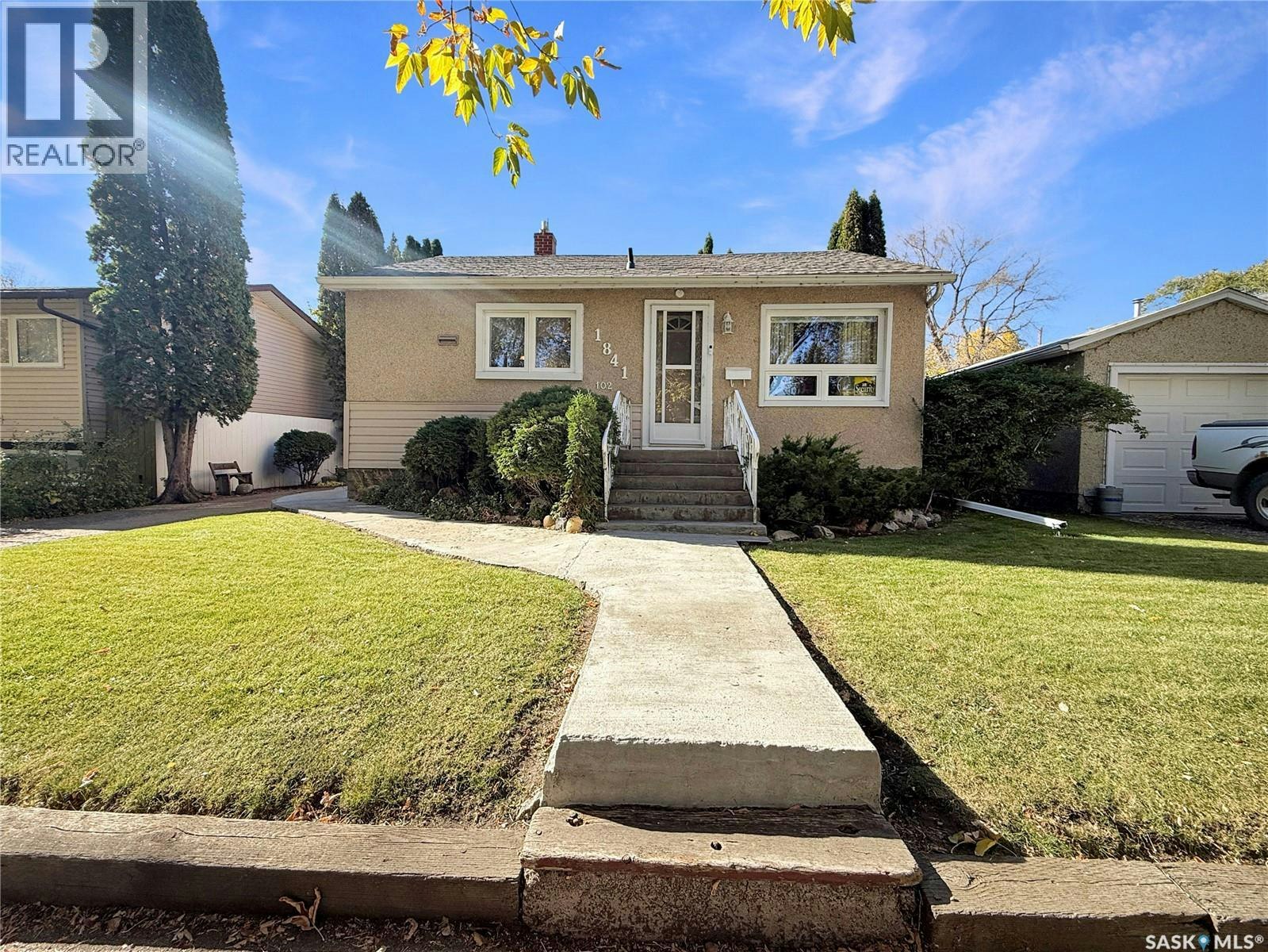 1841 102nd Street, North Battleford, SK, S9A 1H4
