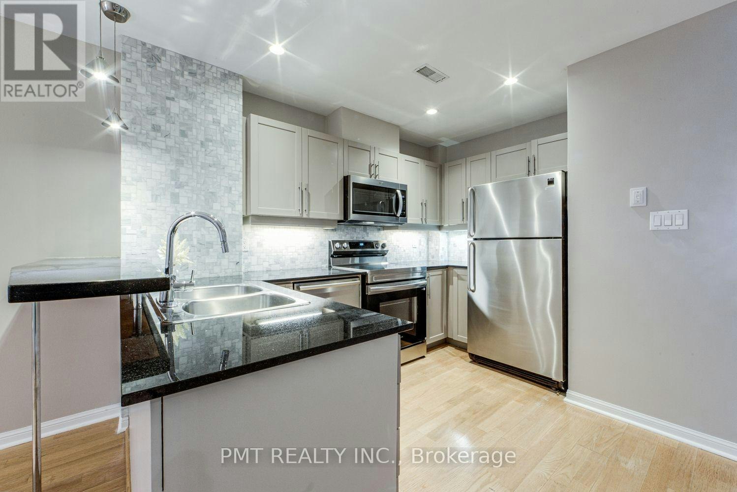 23-11 Niagara Street, Toronto, ON, M5V 3N9 - 4