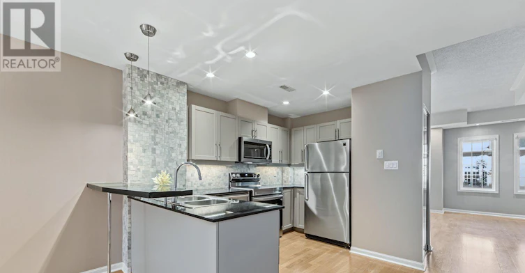 23-11 Niagara Street, Toronto, ON, M5V 3N9 - 2