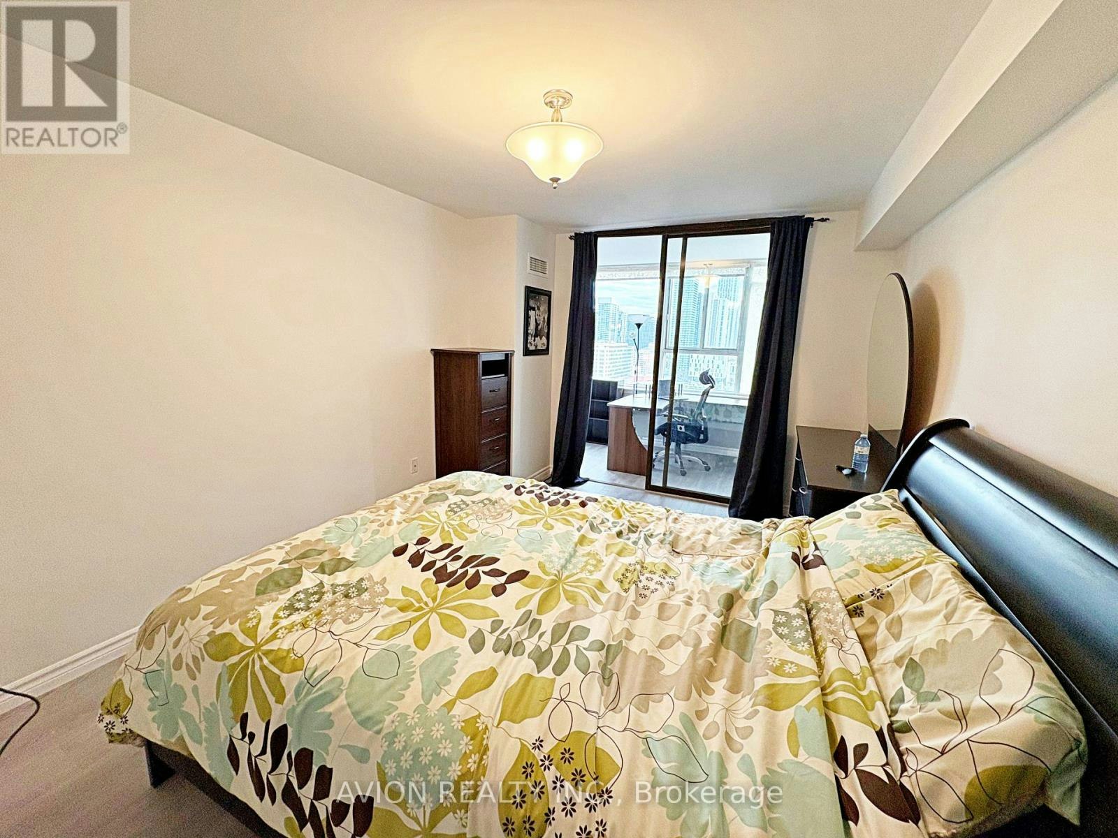 1917-45 Carlton Street, Toronto, ON, M5B 2H9 - 12
