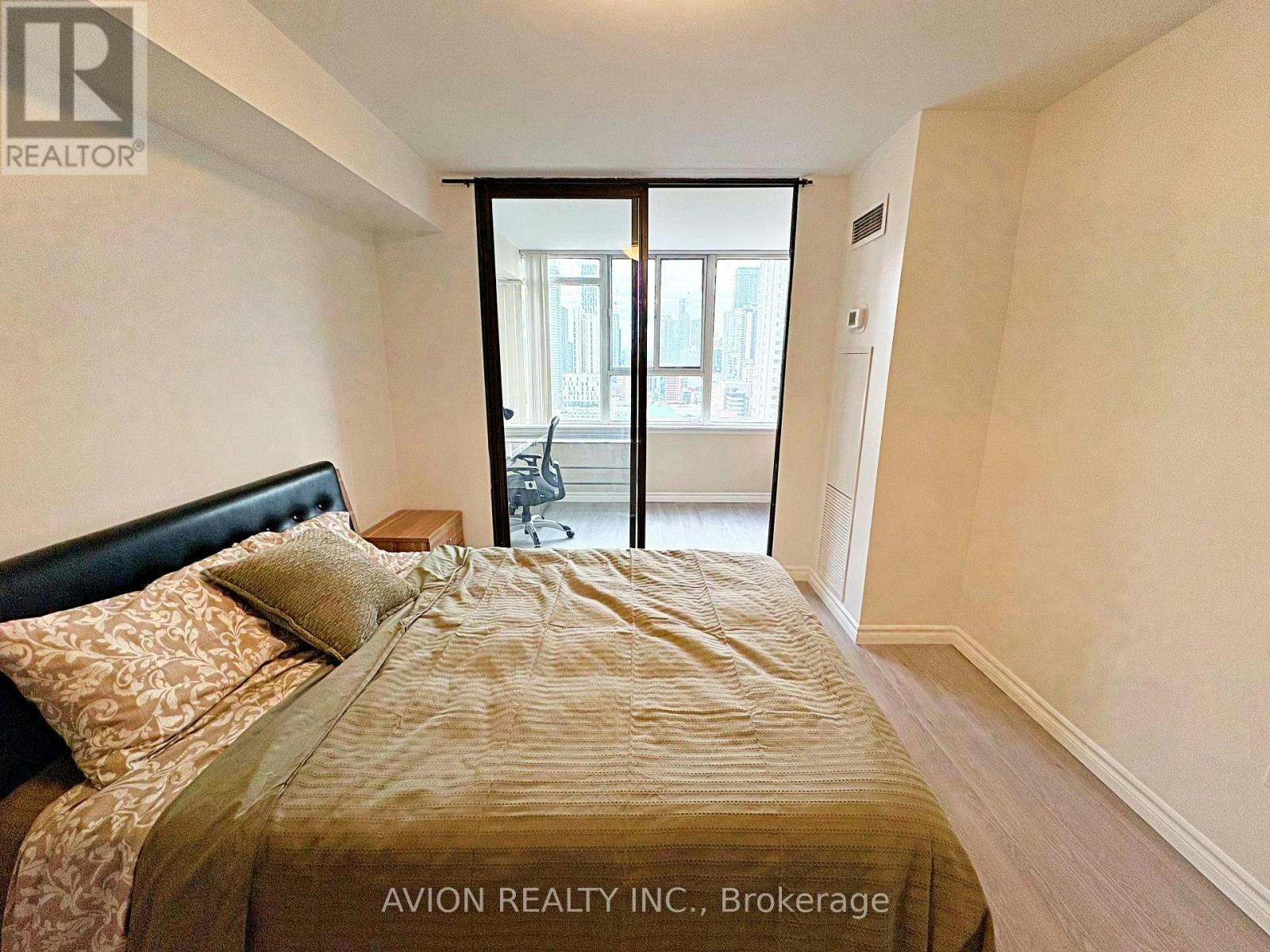 1917-45 Carlton Street, Toronto, ON, M5B 2H9 - 20