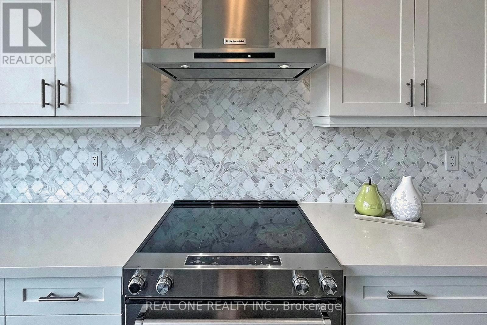 107 Carrville Woods Circle, Vaughan, ON, L6A 4Z6 - 25