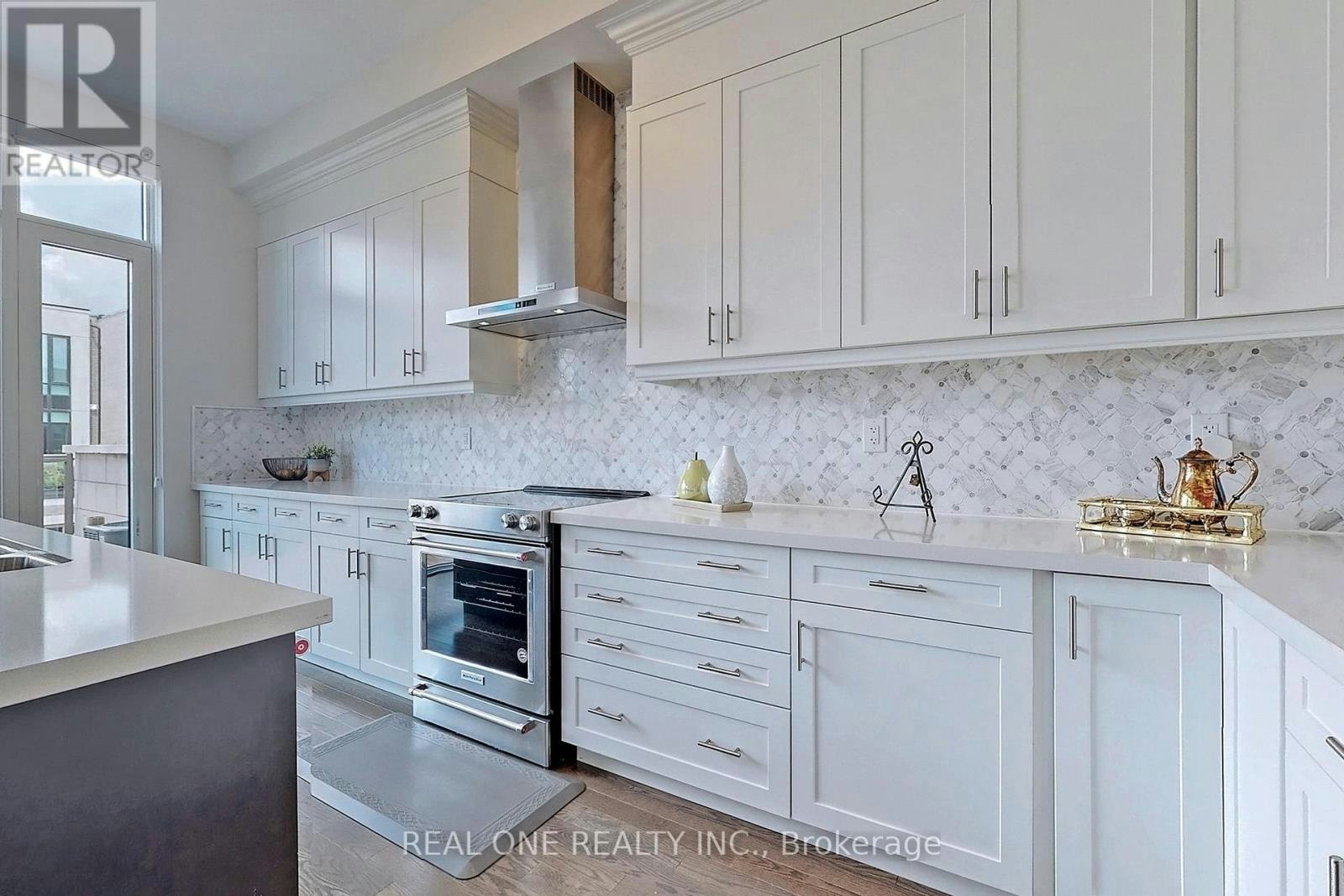 107 Carrville Woods Circle, Vaughan, ON, L6A 4Z6 - 21