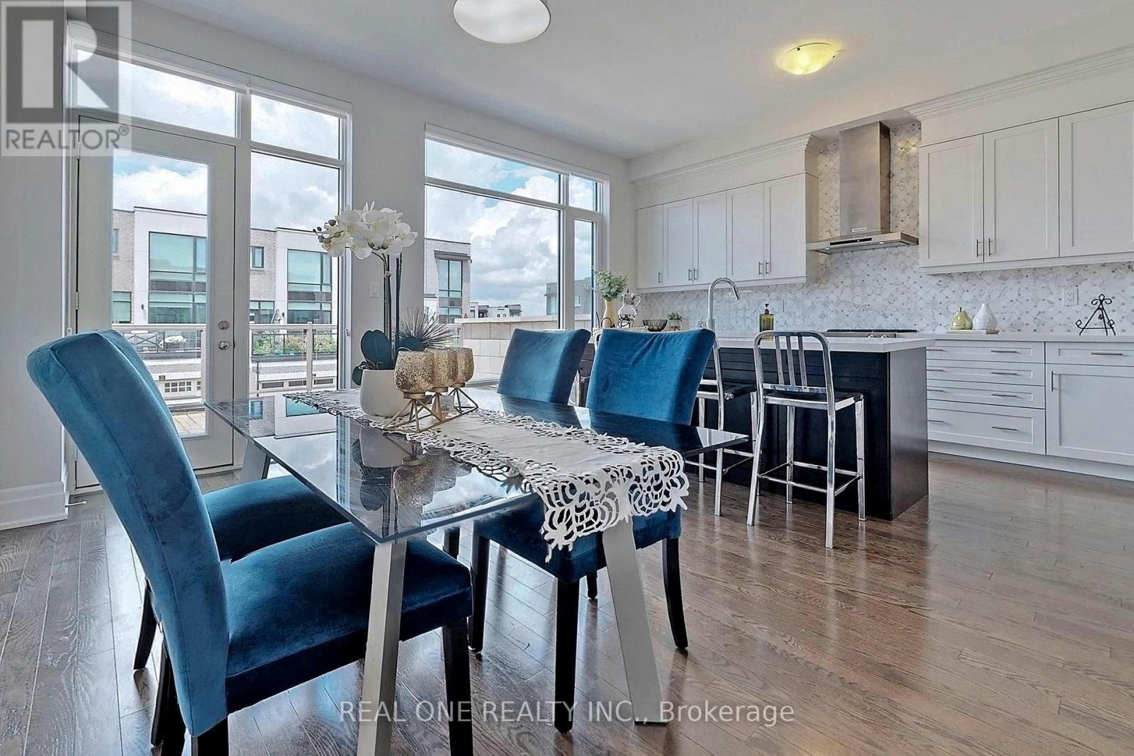107 Carrville Woods Circle, Vaughan, ON, L6A 4Z6 - 17