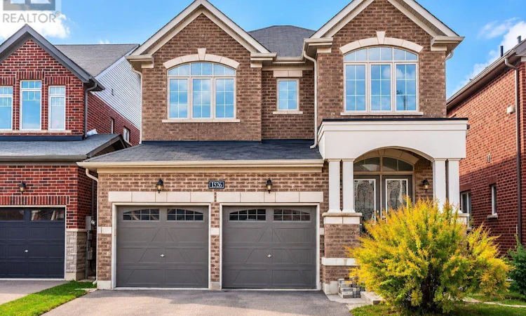 1526 Farrow Crescent