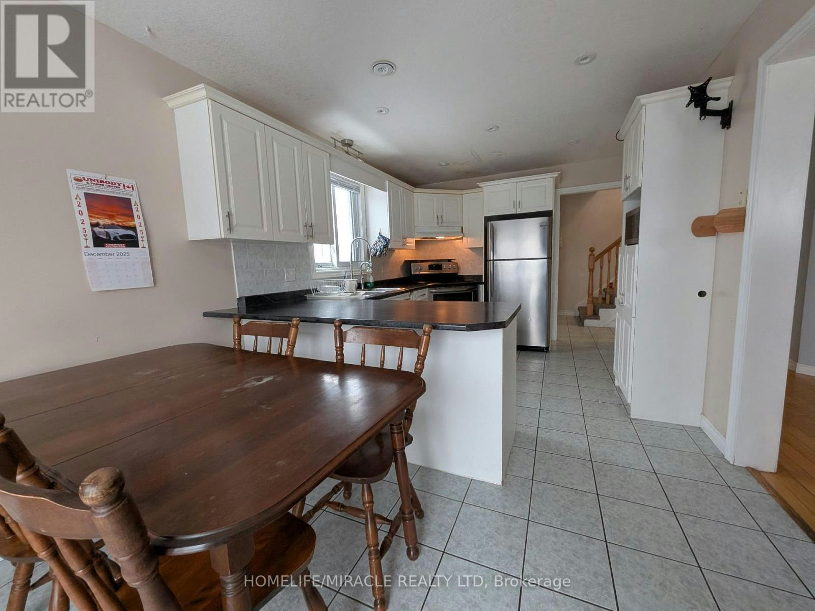 352 Bankside Drive, Kitchener, ON, N2N 3K1 - 4