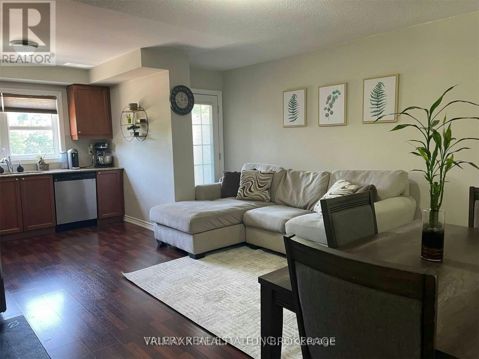 4-701 Homer Watson Boulevard, Kitchener, ON, N2C 0B5 - 2