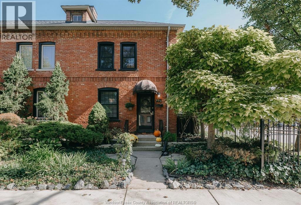 896 Monmouth Road, Windsor, ON, N8Y 3L4