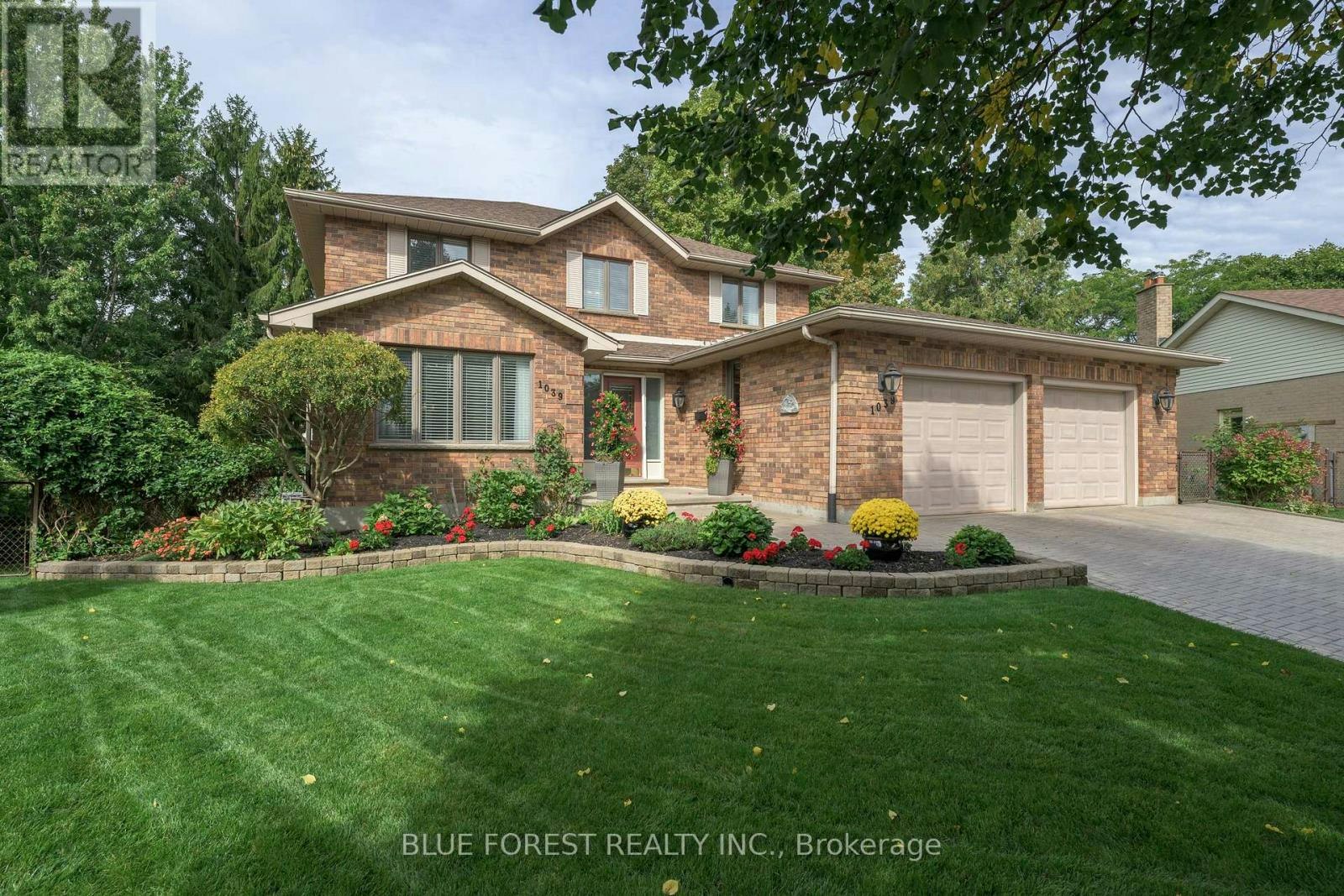 1039 Country Club Court, London, ON, N6C 5R9