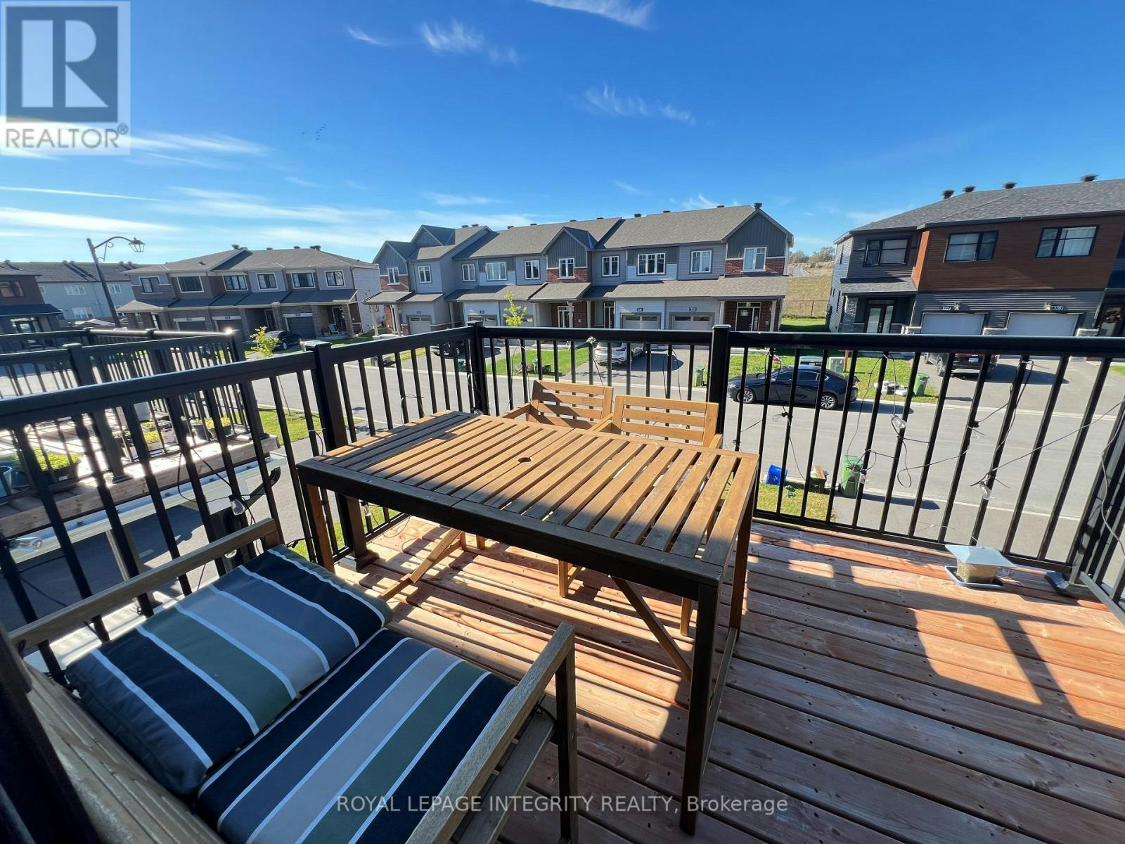 323 Gisborne Place, Ottawa, ON, K2W 0L2 - 15