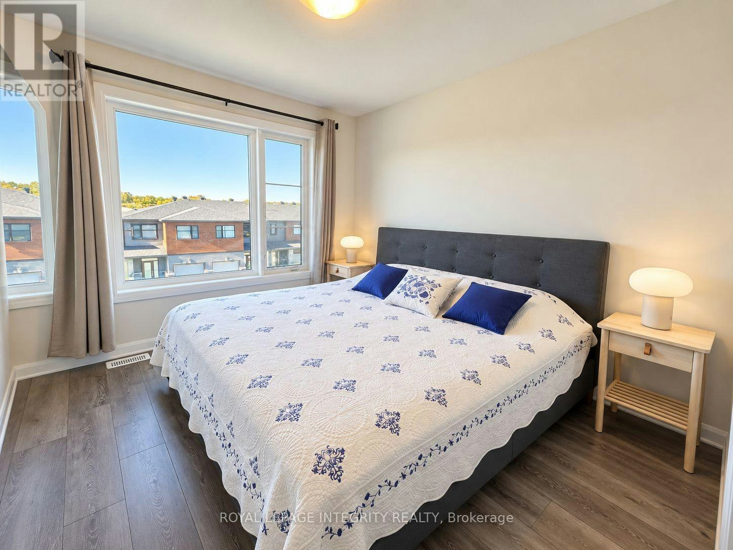 323 Gisborne Place, Ottawa, ON, K2W 0L2 - 11