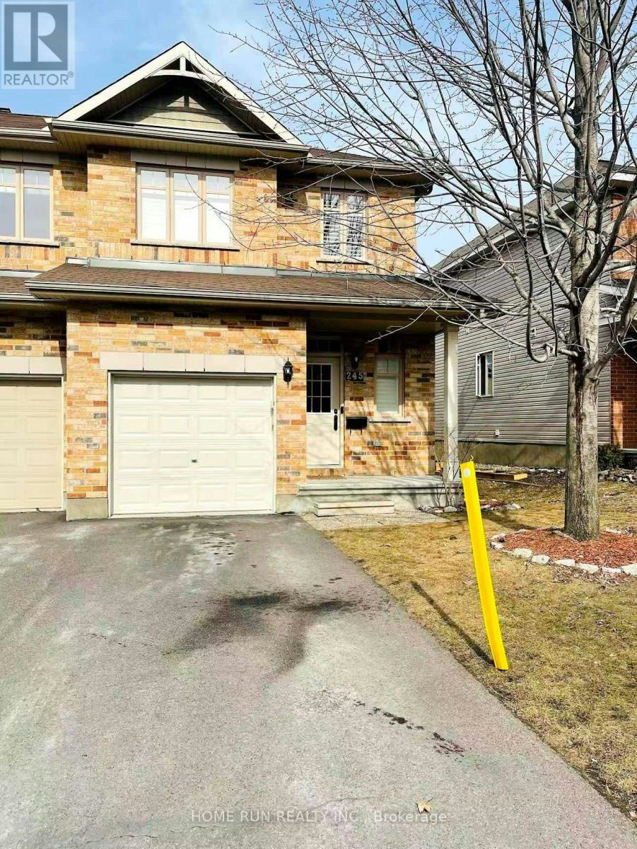 245 Badgeley Circle, Ottawa, ON, K2T 0B8