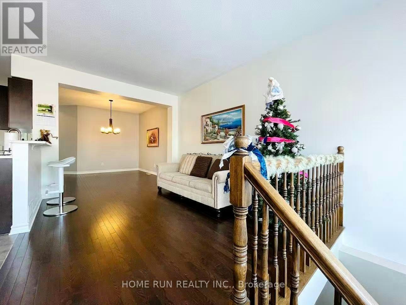 245 Badgeley Circle, Ottawa, ON, K2T 0B8 - 5