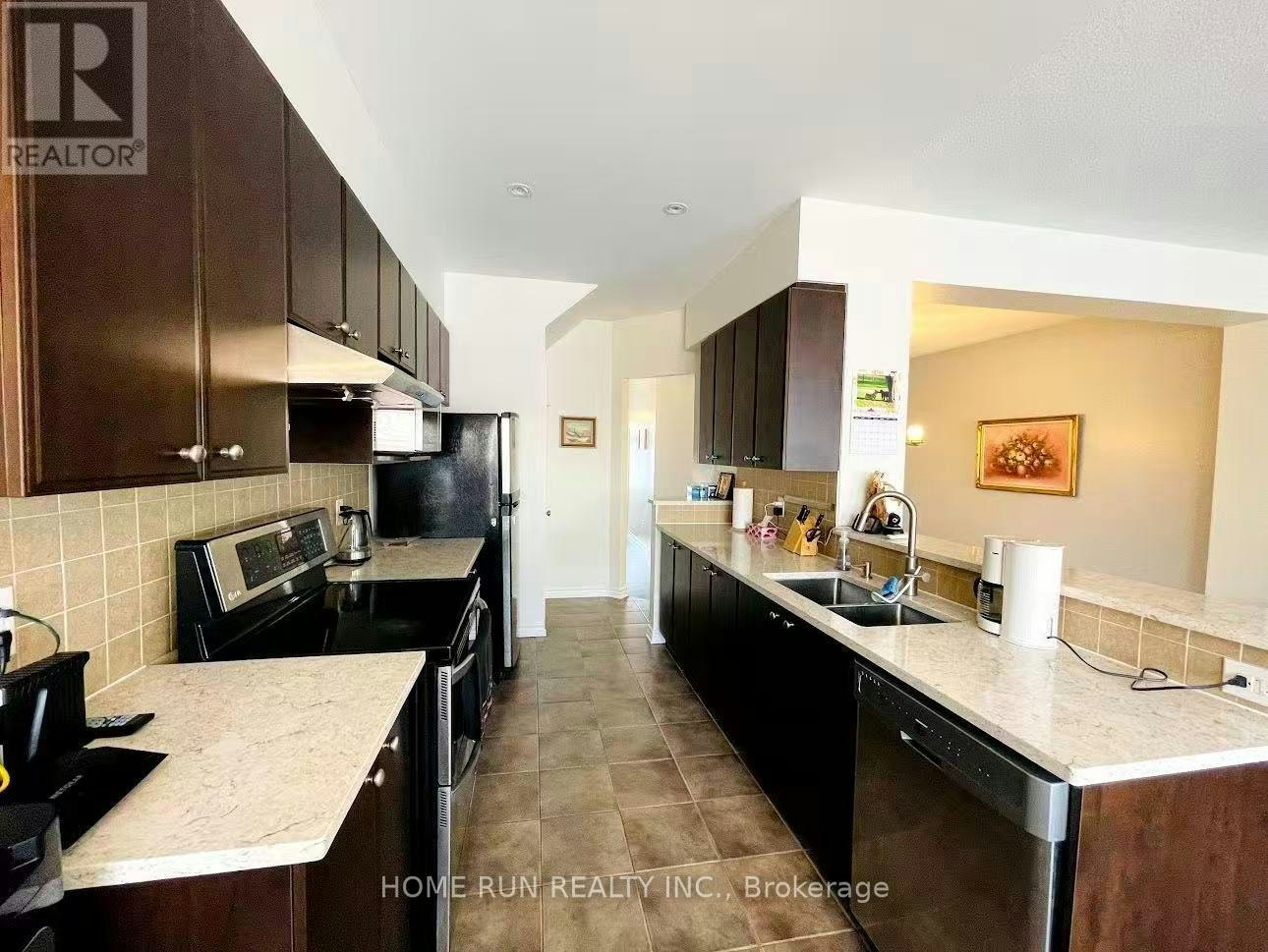 245 Badgeley Circle, Ottawa, ON, K2T 0B8 - 8