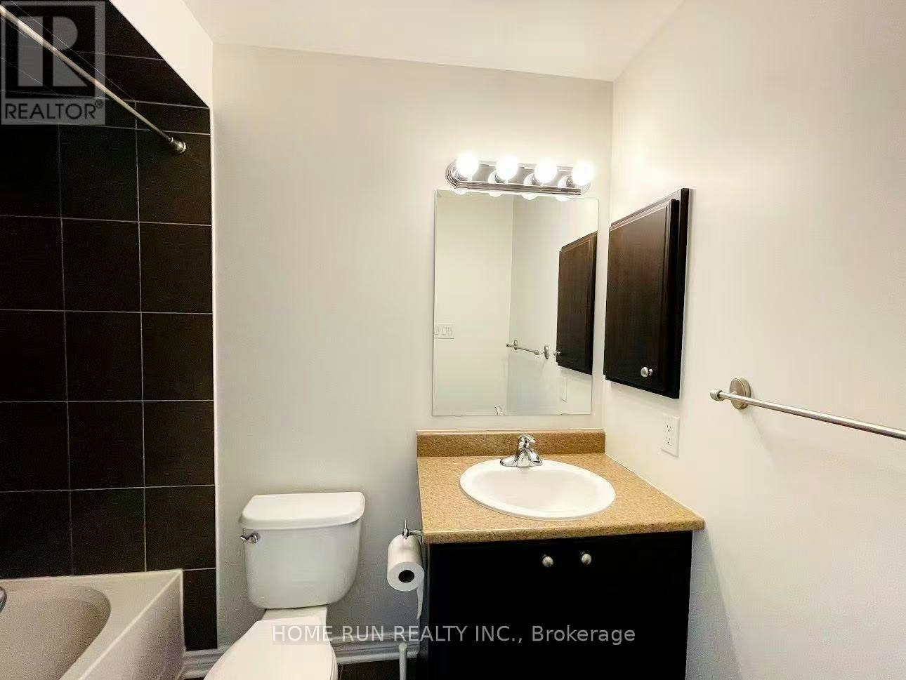 245 Badgeley Circle, Ottawa, ON, K2T 0B8 - 15