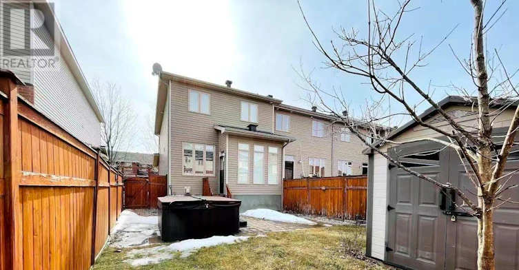 245 Badgeley Circle, Ottawa, ON, K2T 0B8 - 3