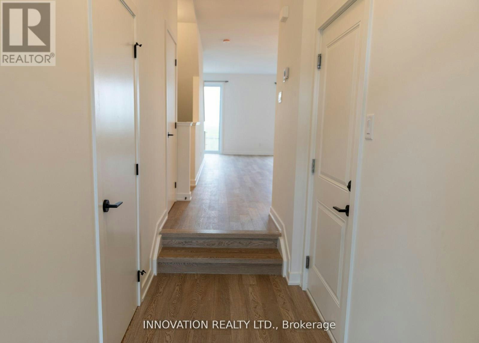 775 Maverick Crescent, Ottawa, ON, K2S 2X2 - 2