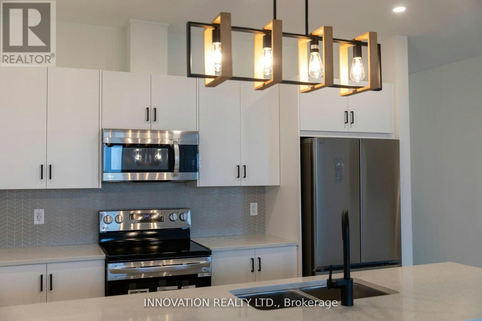 775 Maverick Crescent, Ottawa, ON, K2S 2X2 - 4