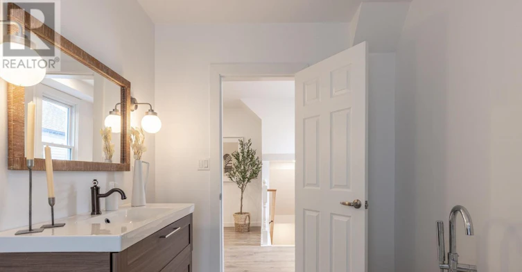 MAIN-50 Fifth Street, Welland, ON, L3B 4Z5 - 13